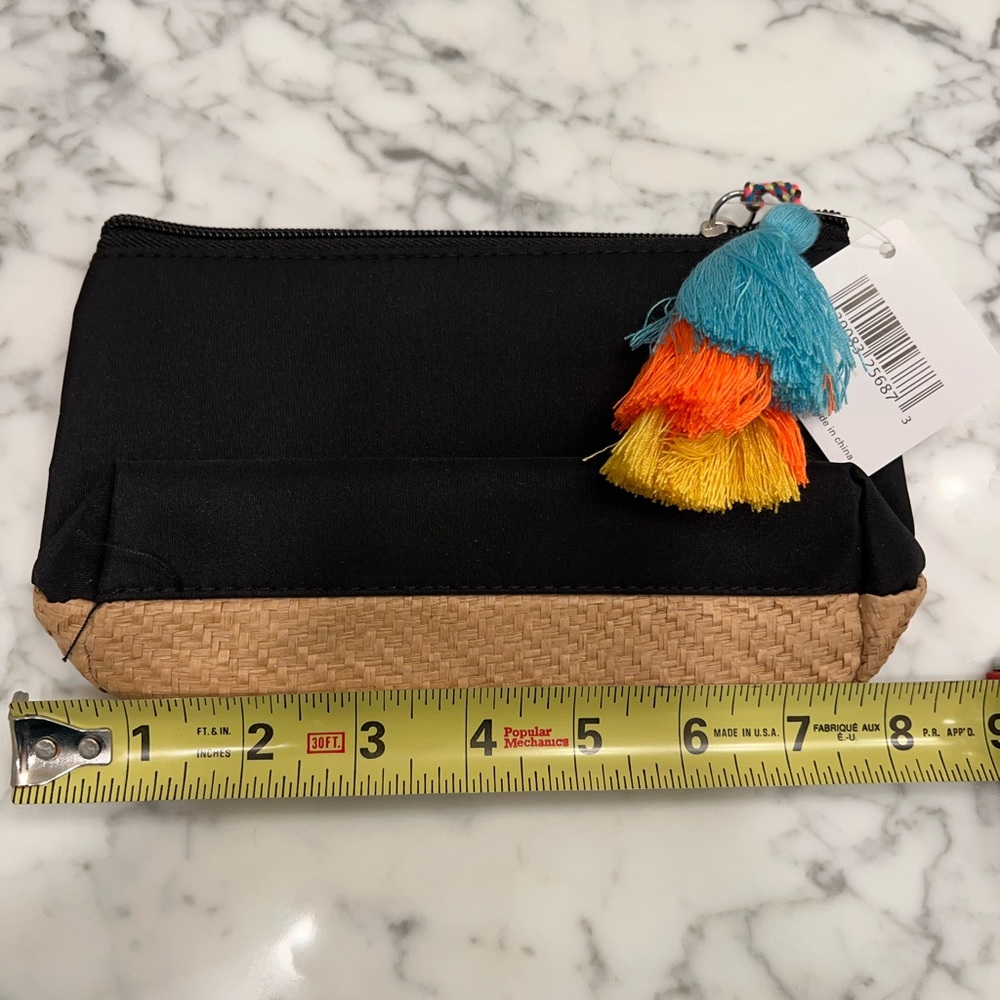 NWT Accessory Bag - Picture 3 of 4